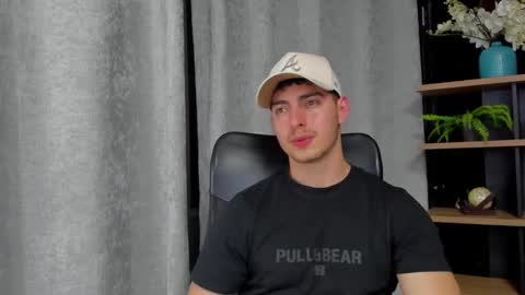 Snapshot of thomylov chatting on 02-11-25, 02:14 thomylov online show from 02-11-25, 02:14