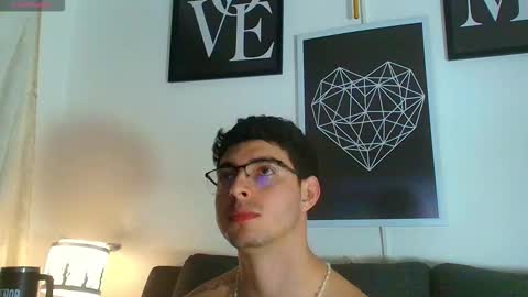 Snapshot of thomylov chatting on 12-01-25, 03:44 thomylov online show from 12-01-25, 03:44