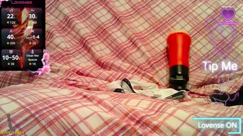 Snapshot of thongsandstockings chatting on 09-14-25, 09:14 Thongsandstocking online show from 09-14-25, 09:14