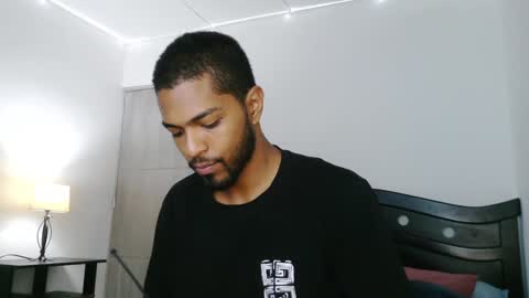 Snapshot of thonymaster chatting on 02-05-25, 12:06 thonyy online show from 02-05-25, 12:06