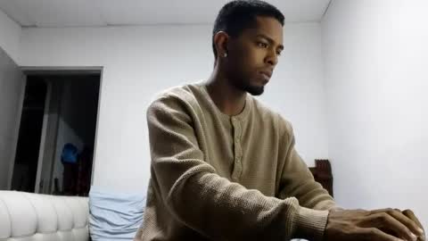 Snapshot of thonymaster chatting on 09-12-25, 12:00 thonyy online show from 09-12-25, 12:00