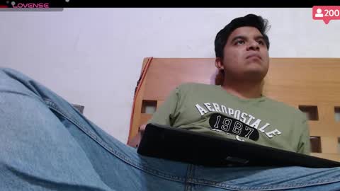 Snapshot of thor0200 chatting on 01-09-25, 03:47 thor0200 online show from 01-09-25, 03:47