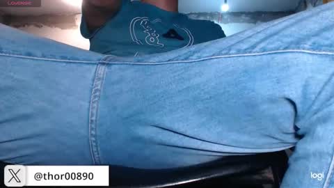 Snapshot of thor0200 chatting on 11-24-25, 03:28 thor0200 online show from 11-24-25, 03:28