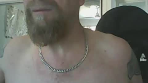 Snapshot of thrillingozziecock chatting on 09-25-25, 01:20 thrillingozziecock online show from 09-25-25, 01:20