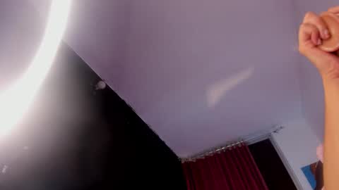 Snapshot of thristan_222 chatting on 02-25-25, 03:42 Thristan online show from 02-25-25, 03:42