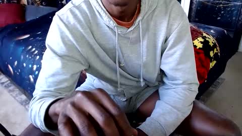 Snapshot of throatchakra chatting on 10-01-25, 08:48 Opulent Kingdom online show from 10-01-25, 08:48