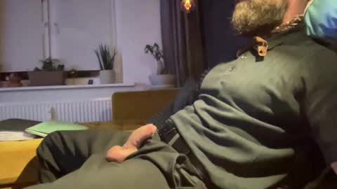 Snapshot of throatface_killah chatting on 09-22-25, 10:01 throatface_killah online show from 09-22-25, 10:01