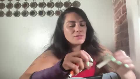 Snapshot of throatyygoat chatting on 09-20-25, 01:45 throatyygoat online show from 09-20-25, 01:45