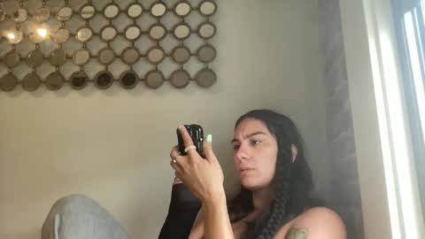 Snapshot of throatyygoat chatting on 10-03-25, 03:20 throatyygoat online show from 10-03-25, 03:20