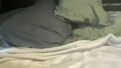 Snapshot of throatyygoat chatting on 10-10-25, 09:58 throatyygoat online show from 10-10-25, 09:58