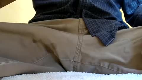 Snapshot of throbb4you chatting on 11-04-25, 06:40 Steven online show from 11-04-25, 06:40