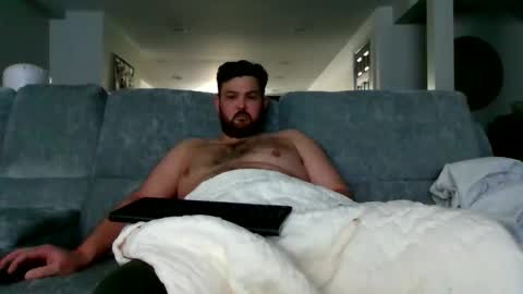 Make me explode please... online show from 02-06-26, 05:27