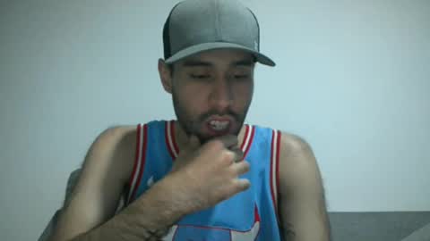 Snapshot of throwawayyourgun chatting on 12-04-24, 09:46 Luka online show from 12-04-24, 09:46