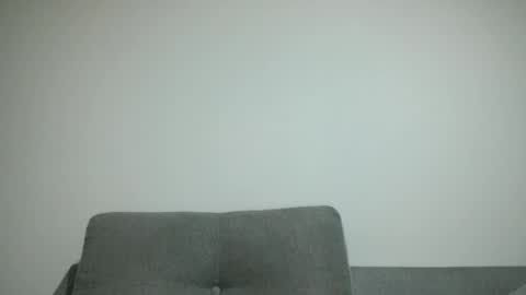 Snapshot of throwawayyourgun chatting on 12-05-24, 06:00 Luka online show from 12-05-24, 06:00