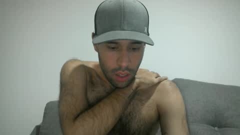 Snapshot of throwawayyourgun chatting on 01-26-25, 03:03 Luka online show from 01-26-25, 03:03