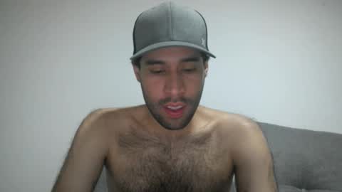 Snapshot of throwawayyourgun chatting on 01-27-25, 03:28 Luka online show from 01-27-25, 03:28