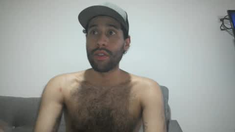 Snapshot of throwawayyourgun chatting on 02-02-25, 03:17 Luka online show from 02-02-25, 03:17