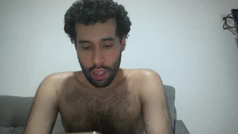 Snapshot of throwawayyourgun chatting on 02-04-25, 05:01 Luka online show from 02-04-25, 05:01