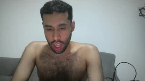 Snapshot of throwawayyourgun chatting on 02-11-25, 06:01 Luka online show from 02-11-25, 06:01