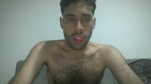 Snapshot of throwawayyourgun chatting on 03-11-25, 08:53 Luka online show from 03-11-25, 08:53