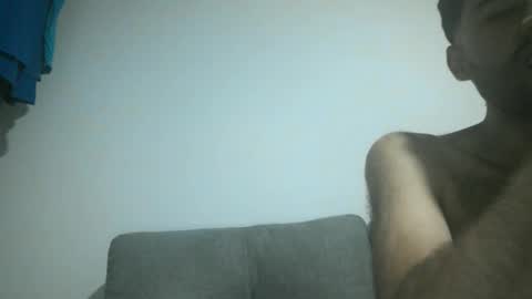 Snapshot of throwawayyourgun chatting on 03-12-25, 11:33 Luka online show from 03-12-25, 11:33