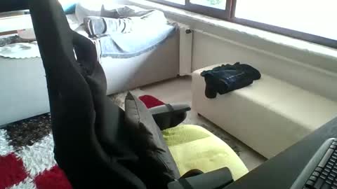 Snapshot of thrthrd chatting on 11-08-25, 07:19 EdgingMasterThrthrd online show from 11-08-25, 07:19