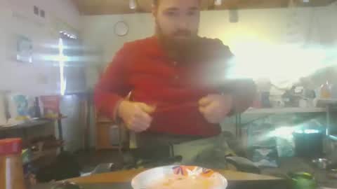 Snapshot of thunderjacker chatting on 01-08-26, 10:12 The Pen is Mightier than Sword online show from 01-08-26, 10:12