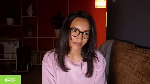 Snapshot of tia_j chatting on 11-06-25, 05:47 tia_j online show from 11-06-25, 05:47