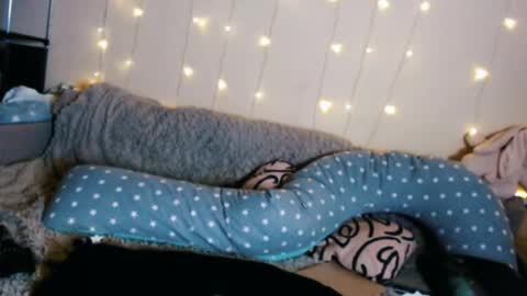 tiameow online show from 04-07-26, 05:46