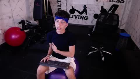 Snapshot of tiam_muller chatting on 10-13-25, 03:28 Tiam Muller online show from 10-13-25, 03:28