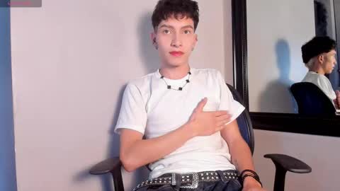 Snapshot of tiam_muller chatting on 12-01-25, 03:55 Tiam Muller online show from 12-01-25, 03:55