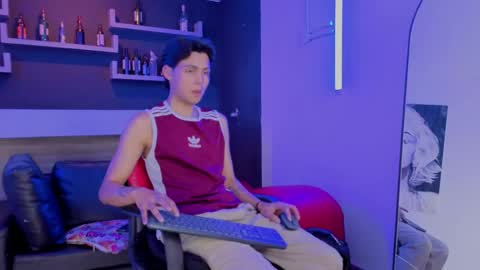   online show from 05-24-26, 03:33