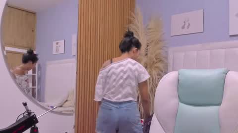 Tiana online show from 09-29-25, 12:10