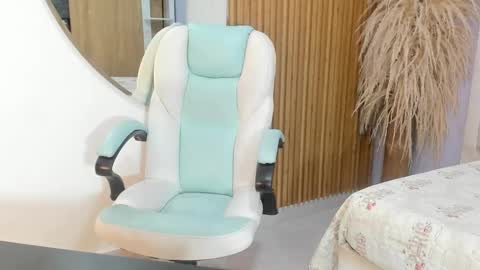 Tiana online show from 09-30-25, 11:59