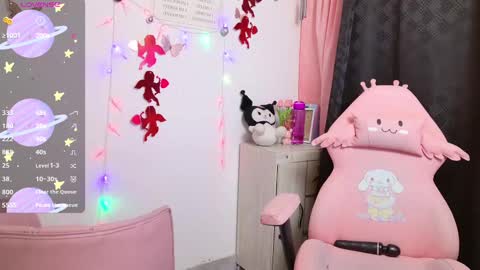 Tiana Le online show from 03-09-25, 01:25