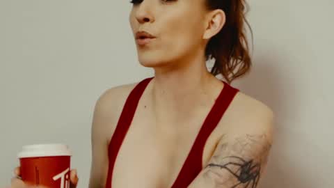 TIANNA online show from 02-12-25, 03:40