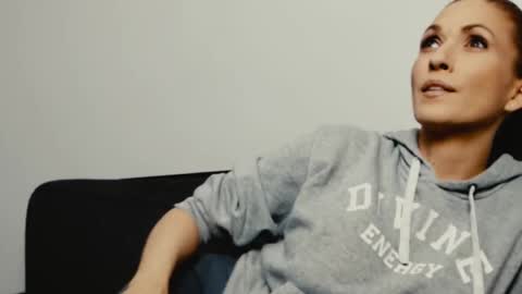 TIANNA online show from 09-22-25, 01:40