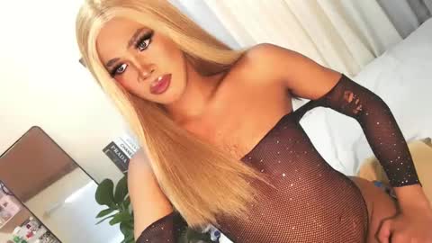 Sam online show from 12-21-24, 03:47