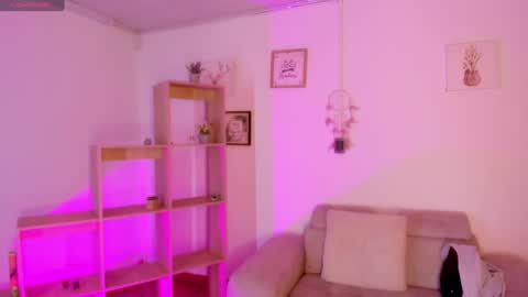 Tiarha online show from 01-15-25, 10:38