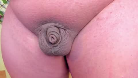 Snapshot of tich___ chatting on 01-19-26, 07:56 tich___ online show from 01-19-26, 07:56