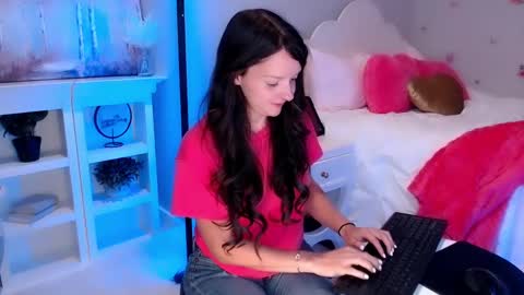 Snapshot of ticketshow chatting on 09-20-25, 12:00 ticketshow online show from 09-20-25, 12:00