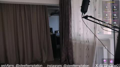 Snapshot of tickle_my_pickle07 chatting on 09-27-25, 11:59 tickle_my_pickle07 online show from 09-27-25, 11:59