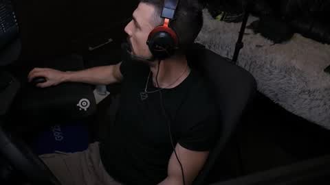 Snapshot of tickle_my_pickle07 chatting on 11-21-25, 06:28 tickle_my_pickle07 online show from 11-21-25, 06:28