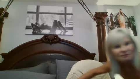 Snapshot of ticklemepink696969 chatting on 12-26-24, 01:51 ticklemepink696969 online show from 12-26-24, 01:51