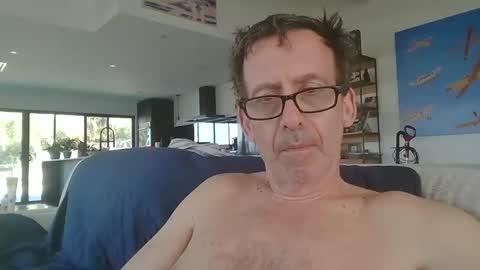 JustMe online show from 01-19-25, 06:32