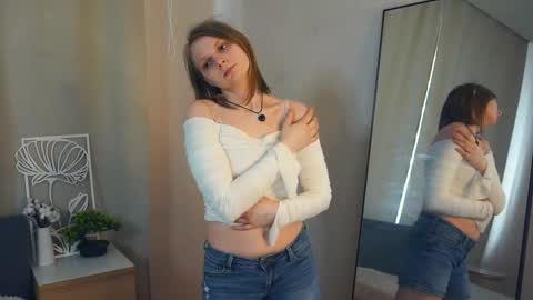 Lily online show from 03-13-26, 08:43