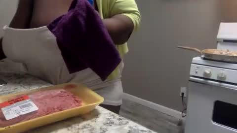 Tierra Henri online show from 01-24-25, 09:05