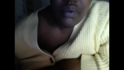 Snapshot of tierrahenri chatting on 12-16-25, 02:22 Tierra Henri online show from 12-16-25, 02:22