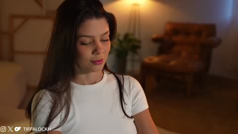 Snapshot of tifalock_ chatting on 01-29-25, 08:56 Tifa online show from 01-29-25, 08:56