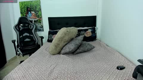 leidy online show from 01-16-25, 04:49